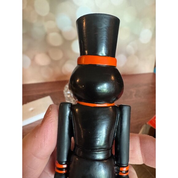 Oriole Bird Baltimore Orioles MLB 2019 SGA Nutcracker NIB Half Way To Christmas - Picture 10 of 13